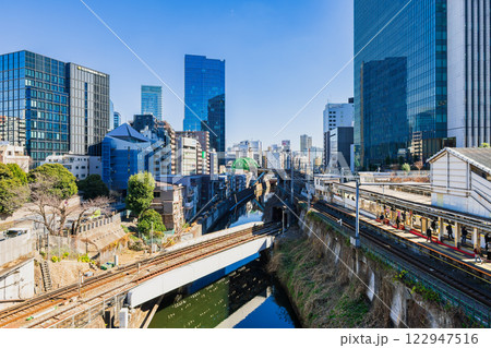 東京　聖橋から見る神田川 122947516