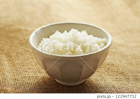 炊き立ての白ごはん 炊き立ての白ごはん 122947732