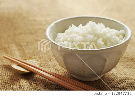 炊き立ての白ごはん 炊き立ての白ごはん 122947736