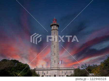 Phare des baleines, whale lighthouse,  ile de Re island, france 122948328