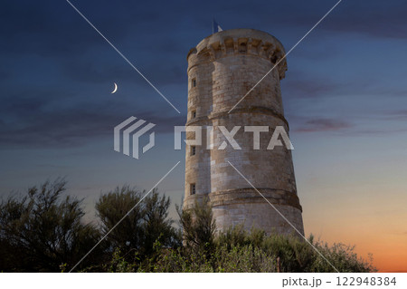 Phare des baleines, whale lighthouse,  ile de Re island, france 122948384