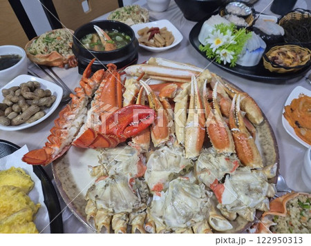 Korean seafood dishes. Korean king Crab and lobster Korean seafood dishes. Korean king Crab and lobster 122950313