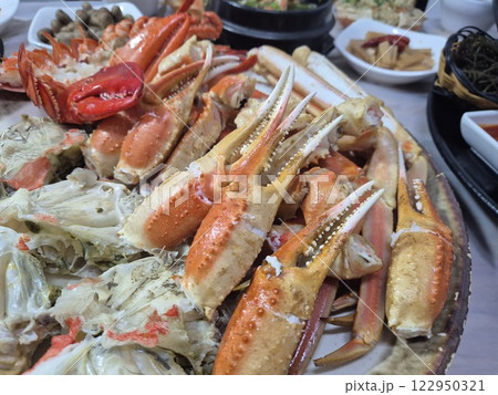 Korean seafood dishes. Korean king Crab and lobster 122950321