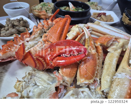 Korean seafood dishes. Korean king Crab and lobster Korean seafood dishes. Korean king Crab and lobster 122950324