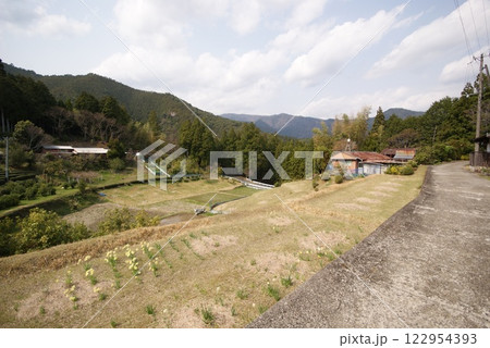 田舎の長閑な風景 田舎の長閑な風景 122954393