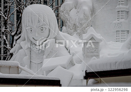 北海道　大通り　雪まつりの風景 122956298