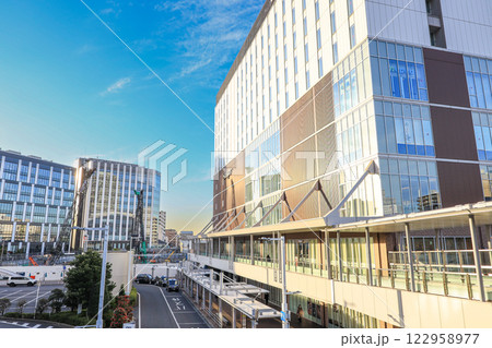 【千葉県船橋市】船橋駅周辺のビル群の都市風景 【千葉県船橋市】船橋駅周辺のビル群の都市風景 122958977
