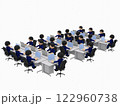 たくさんの机が並ぶオフィスで、ノートパソコンを操作して仕事するビジネスマンたち 122960738