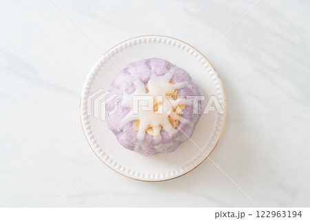 taro bun with white sugar cream and nut 122963194