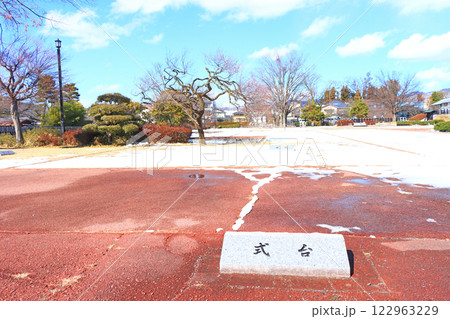 長野県松本市、松本城二の丸御殿跡の風景 122963229