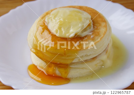 ハチミツとパンケーキ ハチミツとパンケーキ 122965787