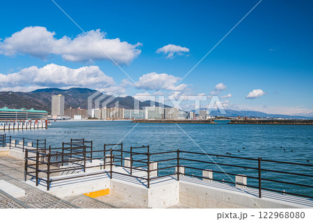 冬の琵琶湖 大津港からの景観 冬の琵琶湖 大津港からの景観 122968080