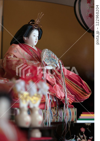 雛人形のひな祭り 4 122968204