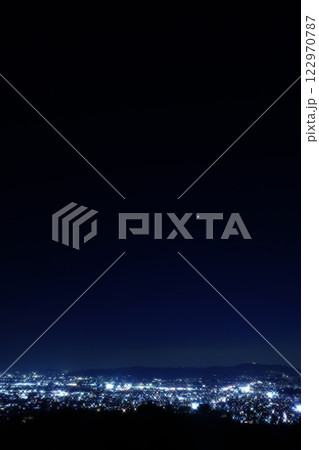 奈良若草山山頂から望む奈良市内夜景 クロスフィルター使用 奈良若草山山頂から望む奈良市内夜景 クロスフィルター使用 122970787