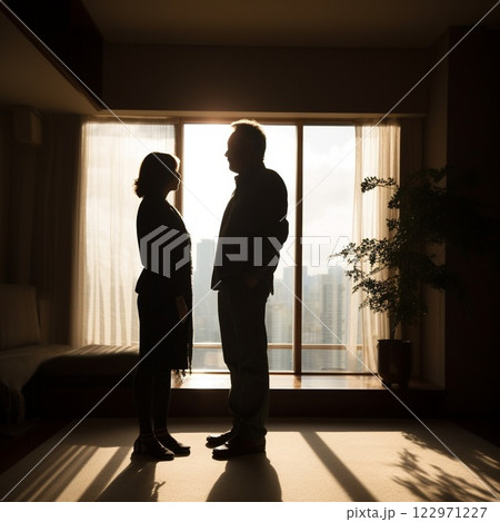 離婚のイメージ 中年夫婦 離婚のイメージ 中年夫婦 122971227