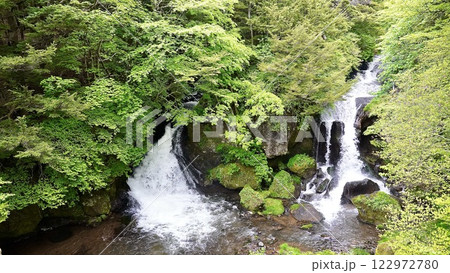 栃木県日光市の竜頭ノ滝 栃木県日光市の竜頭ノ滝 122972780