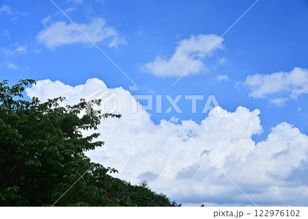 夏の雲 122976102
