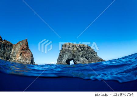 マグロ穴　東京都　小笠原 122976754