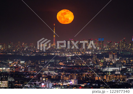 《東京都》月の出・東京全景都市夜景 122977340