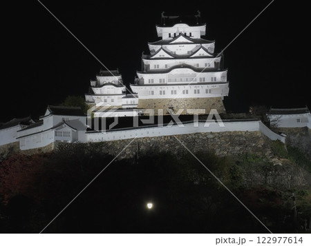 2024年冬の国宝姫路城の夜景 122977614