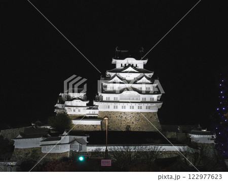 2024年冬の国宝姫路城の夜景 122977623