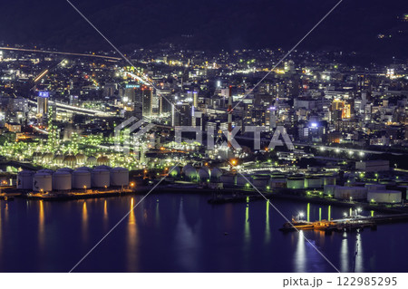 徳山 徳山駅周辺の夜景 山口県周南市 徳山 徳山駅周辺の夜景 山口県周南市 122985295