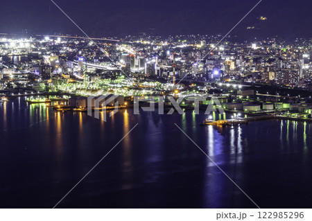 徳山 徳山駅周辺の夜景 山口県周南市 徳山 徳山駅周辺の夜景 山口県周南市 122985296