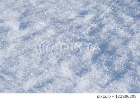 美しい雪面模様【積雪風景イメージ】 122986809