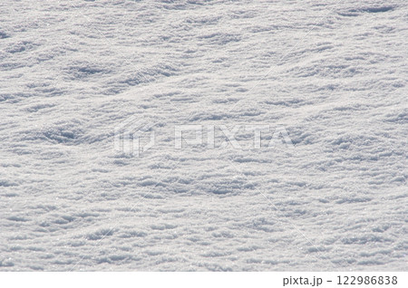 美しい雪面模様【積雪風景イメージ】 122986838