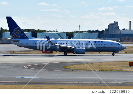 ユナイテッド航空B737-8MAX十余三タキシング ユナイテッド航空B737-8MAX十余三タキシング 122986959