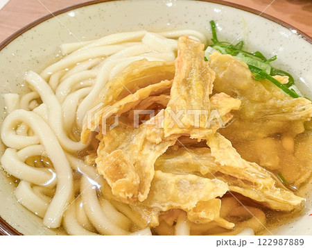 福岡博多名物・ごぼ天うどん 122987889