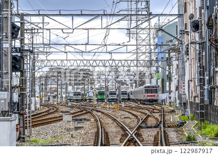 東京の都市風景　雪が谷大塚駅　雪が谷検車区 122987917