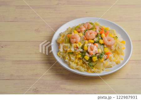 餡かけ海老チャーハン 122987931