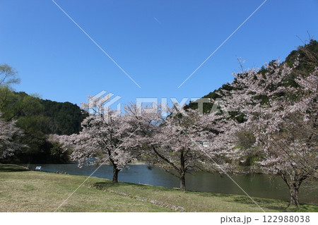 春キャンプ　オートキャンプ　美山かやぶき　京都府 122988038