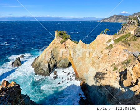 西伊豆の絶景・馬ロック 122988169