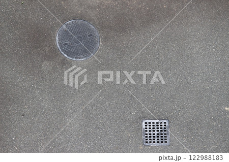 マンホール 排水溝 マンホール 排水溝 122988183