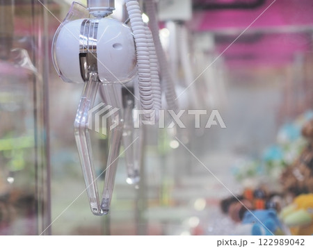 クレーンゲーム機(横から) クレーンゲーム機(横から) 122989042