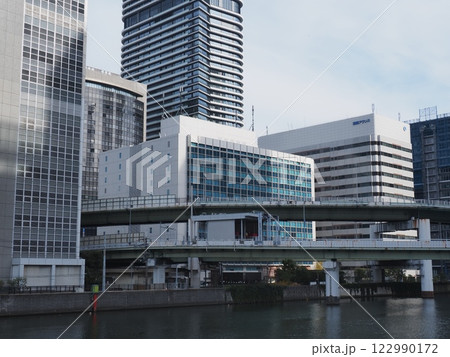 2024年12月の中之島遊歩道からの風景 122990172