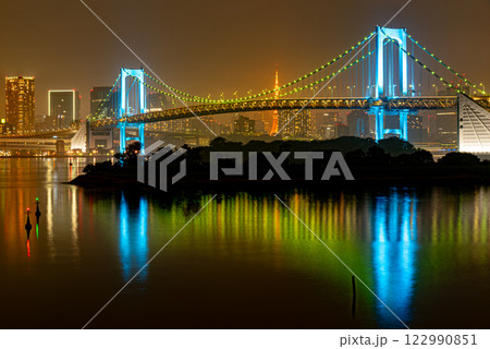 レインボーブリッジ青色ライトアップ レインボーブリッジ青色ライトアップ 122990851