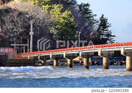 由良海岸　白波の戯れ　白山島 122991390