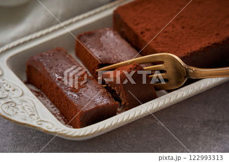 チョコレートテリーヌ – 濃厚で上品なバレンタインスイーツ 122993313