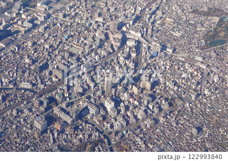 空から見た千葉駅周辺の千葉市中心部 122993840
