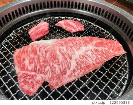 A5ランク山形牛の焼しゃぶ 122993858