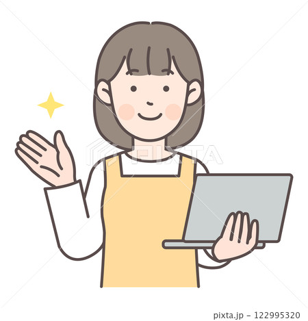 パソコンを持ちながら案内する主婦_黄色 パソコンを持ちながら案内する主婦_黄色 122995320