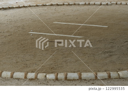 相撲の土俵 相撲の土俵 122995535