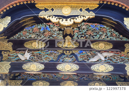 世界遺産　京都　二条城の唐門 122997378