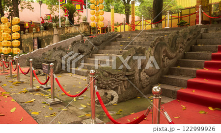 ベトナム、ハノイ 世界遺産タンロン遺跡 キンティエン殿 2024年5月 ベトナム、ハノイ 世界遺産タンロン遺跡 キンティエン殿 2024年5月 122999926