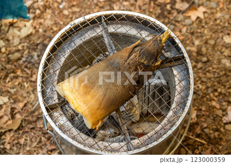 新鮮たけのこ Outdoor grilled bamboo shoots 123000359
