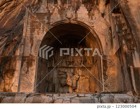 Taq-e Bostan in Kermanshah city, Iran Taq-e Bostan in Kermanshah city, Iran 123000504