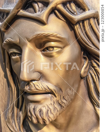 Bronze statue of jesus Bronze statue of jesus 123000854